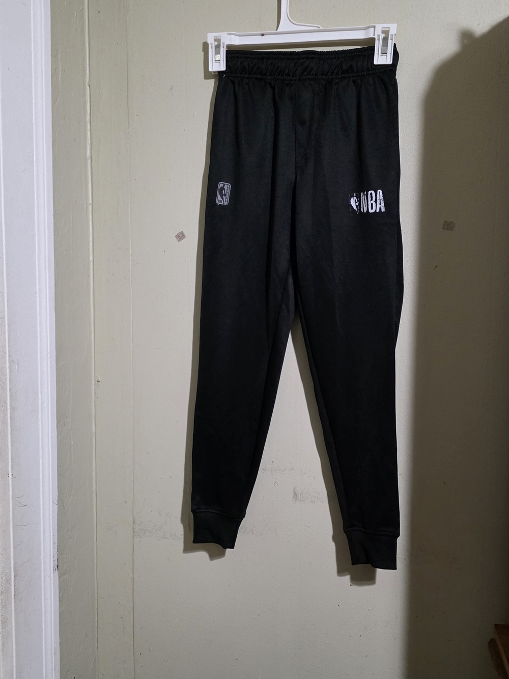 Boys NBA Black Athletic Joggers Sweat Pants Size 8 Used
